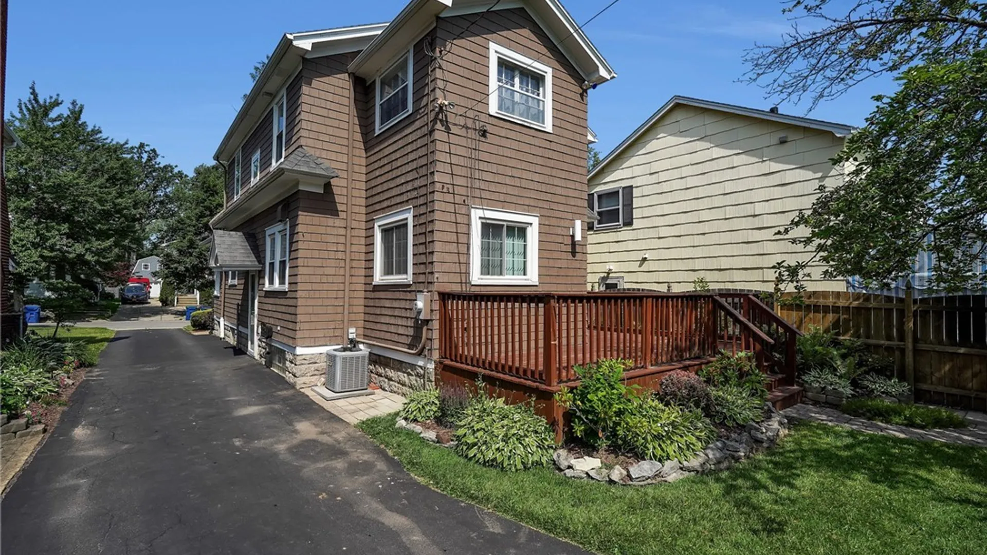 Property at 464 Washington Highway, Amherst, NY 14226 34