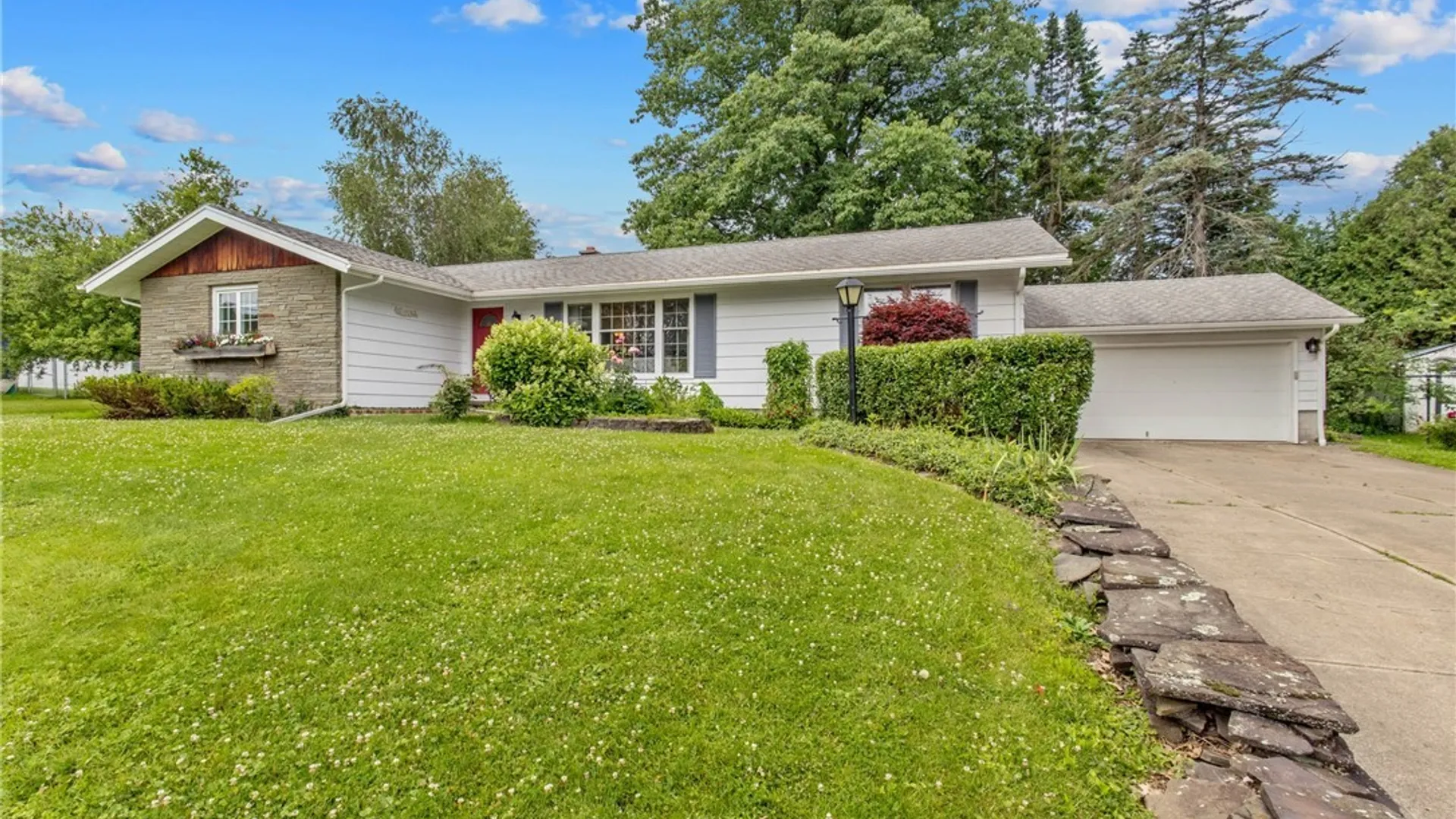 Property at 8 Riverview Drive, Fulton, NY 13069 2