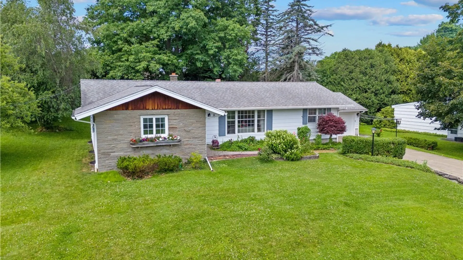Property at 8 Riverview Drive, Fulton, NY 13069 3