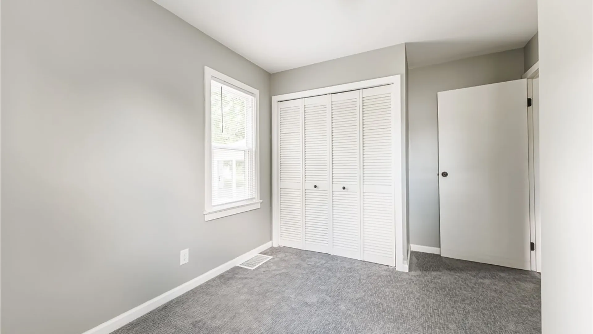 Property at 240 South Avenue, Parma, NY 14468 17