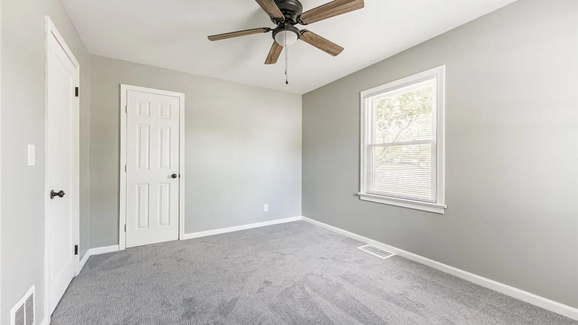 Property at 240 South Avenue, Parma, NY 14468 20