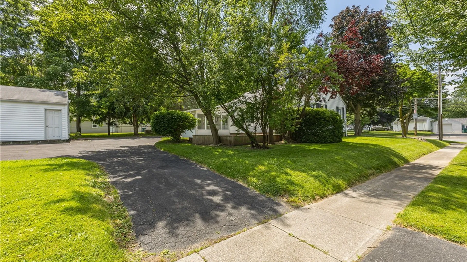 Property at 240 South Avenue, Parma, NY 14468 6