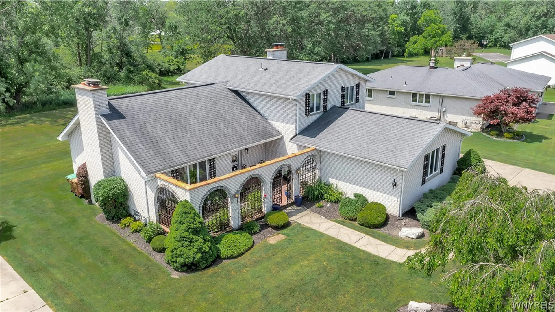 Property at 32 Brookedge Road, Cheektowaga, NY 14043 10