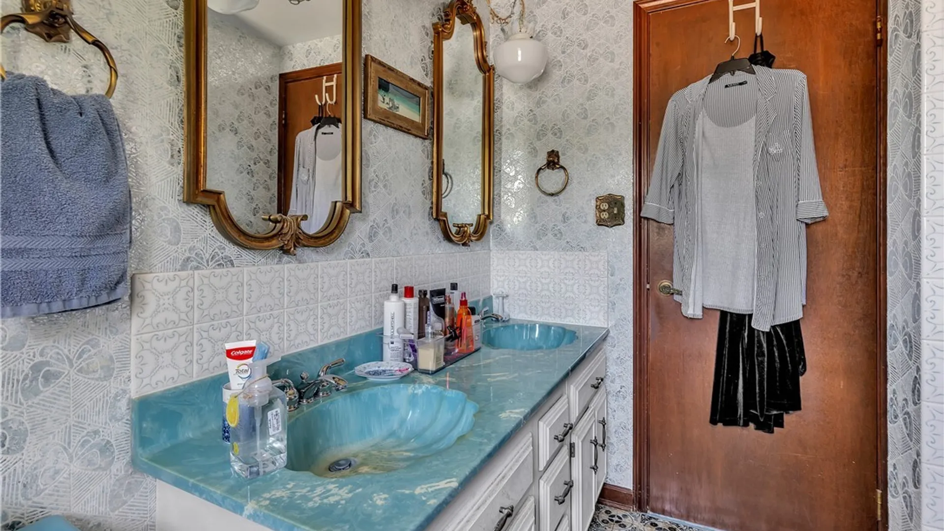 Property at 32 Brookedge Road, Cheektowaga, NY 14043 42
