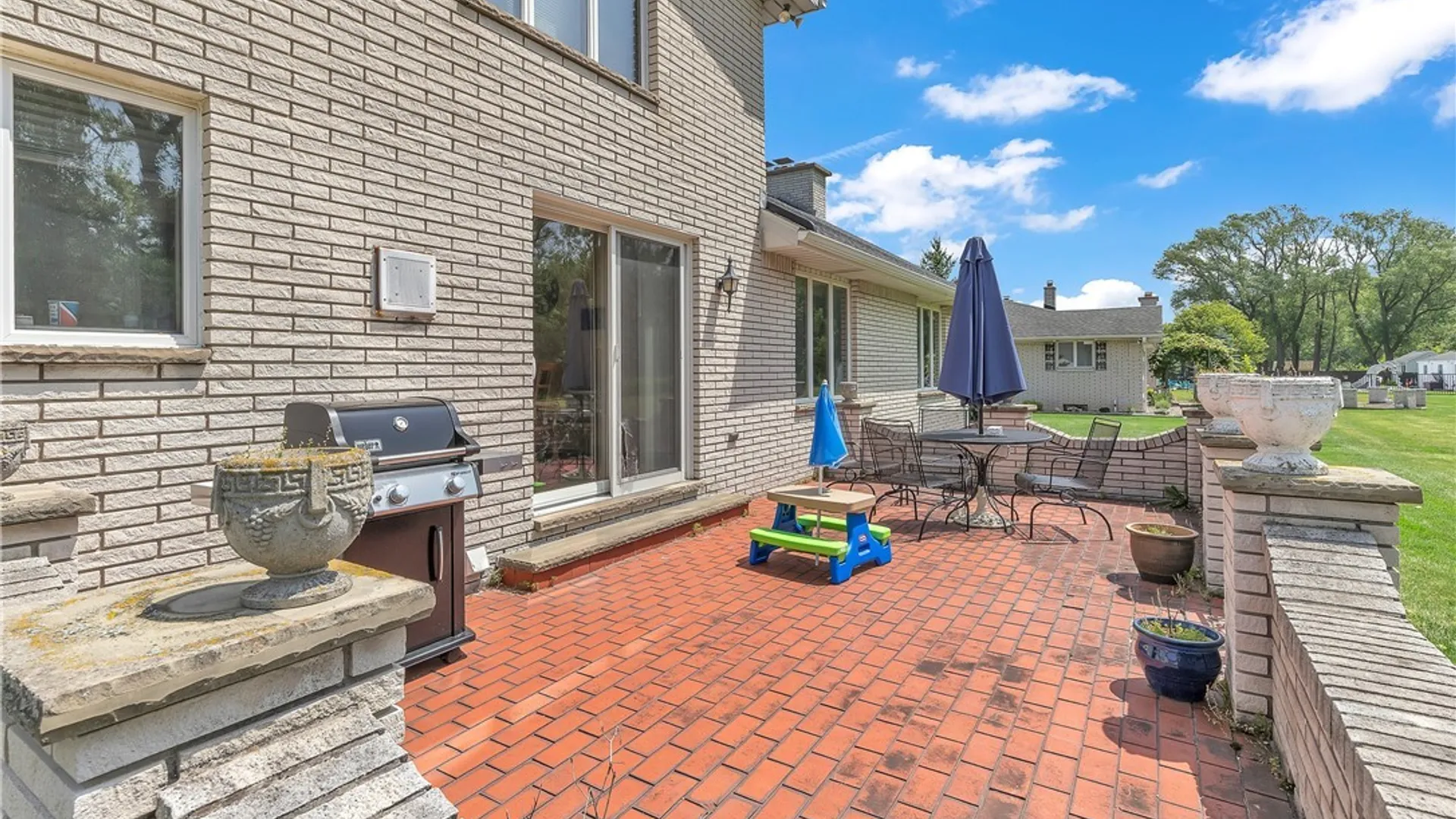 Property at 32 Brookedge Road, Cheektowaga, NY 14043 9