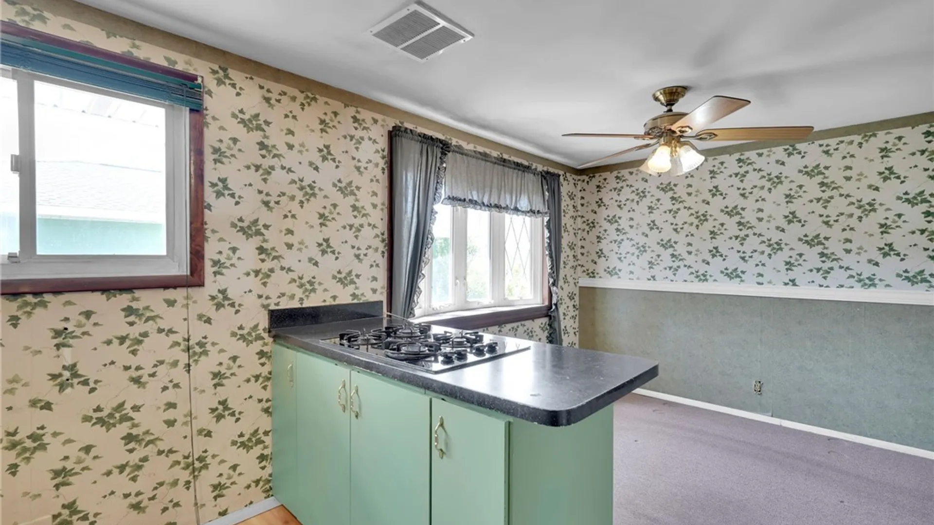 Property at 162 Poinciana Parkway, Cheektowaga, NY 14225 11