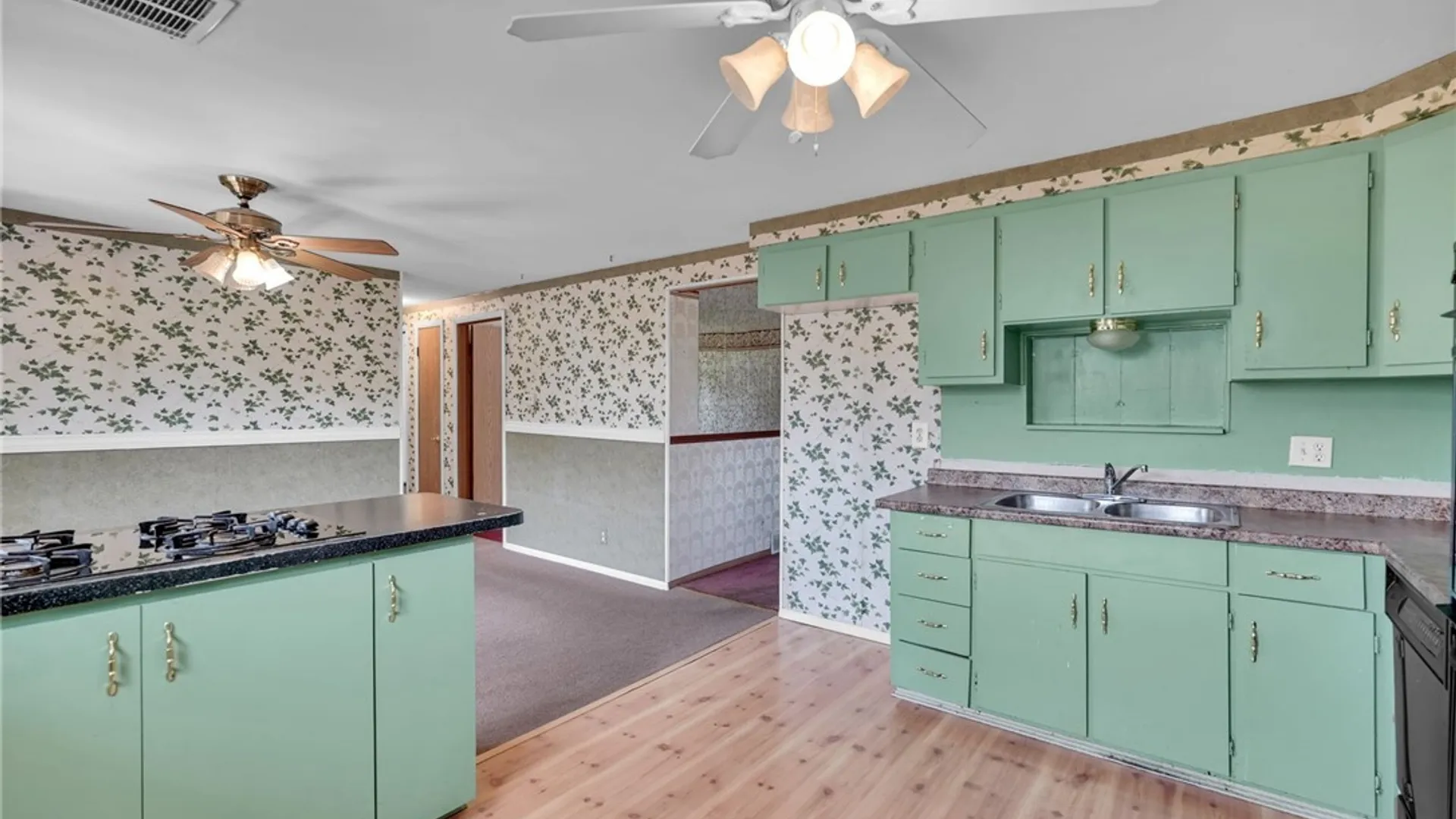 Property at 162 Poinciana Parkway, Cheektowaga, NY 14225 16