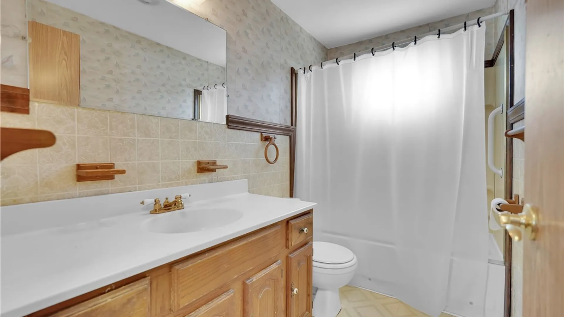 Property at 162 Poinciana Parkway, Cheektowaga, NY 14225 27