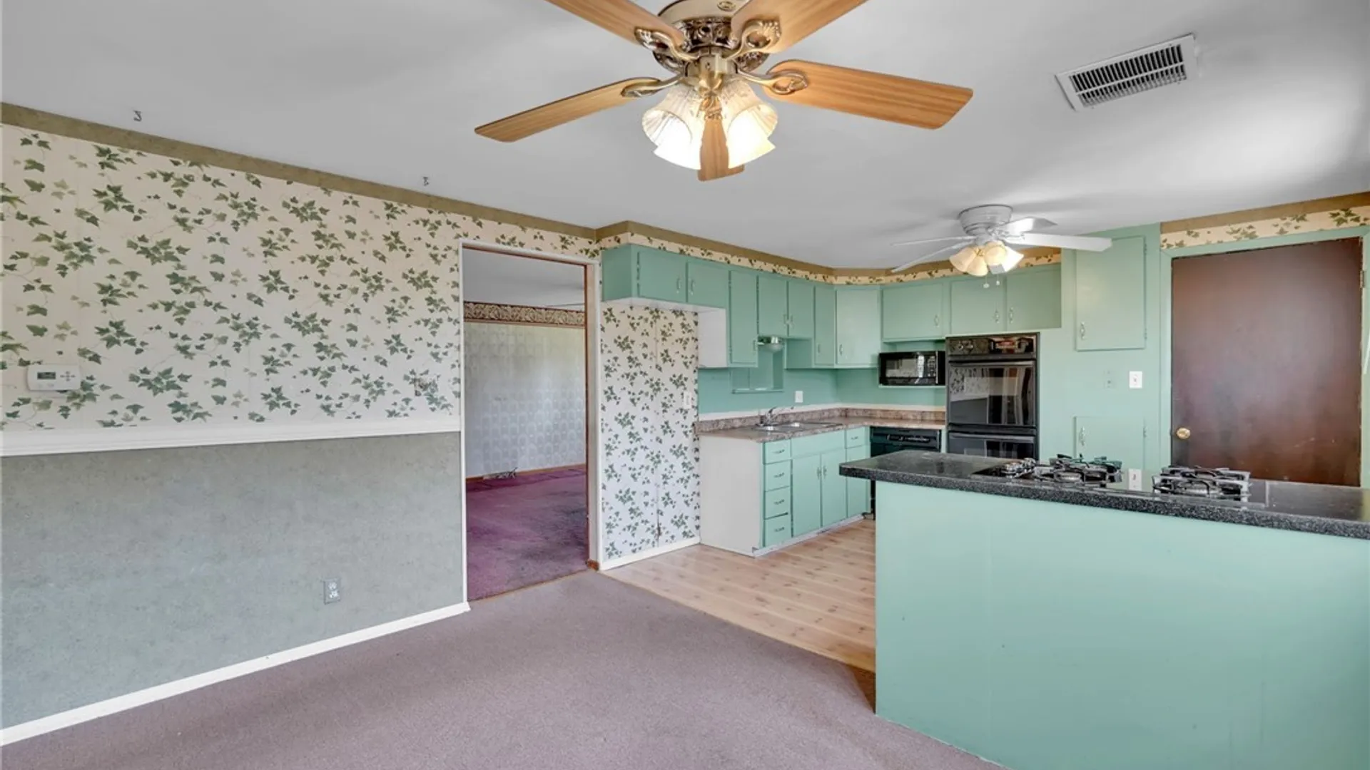 Property at 162 Poinciana Parkway, Cheektowaga, NY 14225 9
