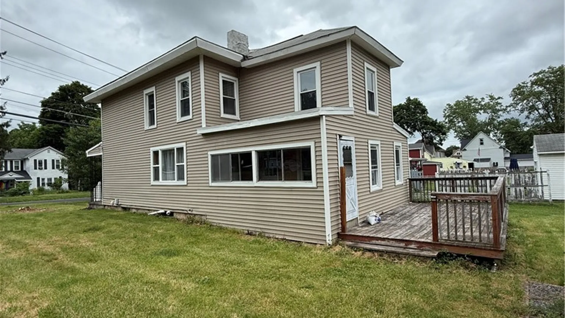 Property at 28 Lake Avenue, Auburn, NY 13021 2