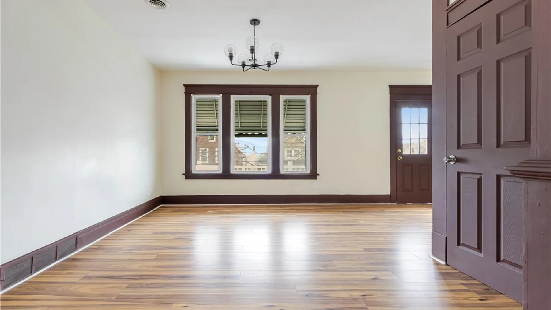 Property at 25 Hartman Place, Buffalo, NY 14207 14