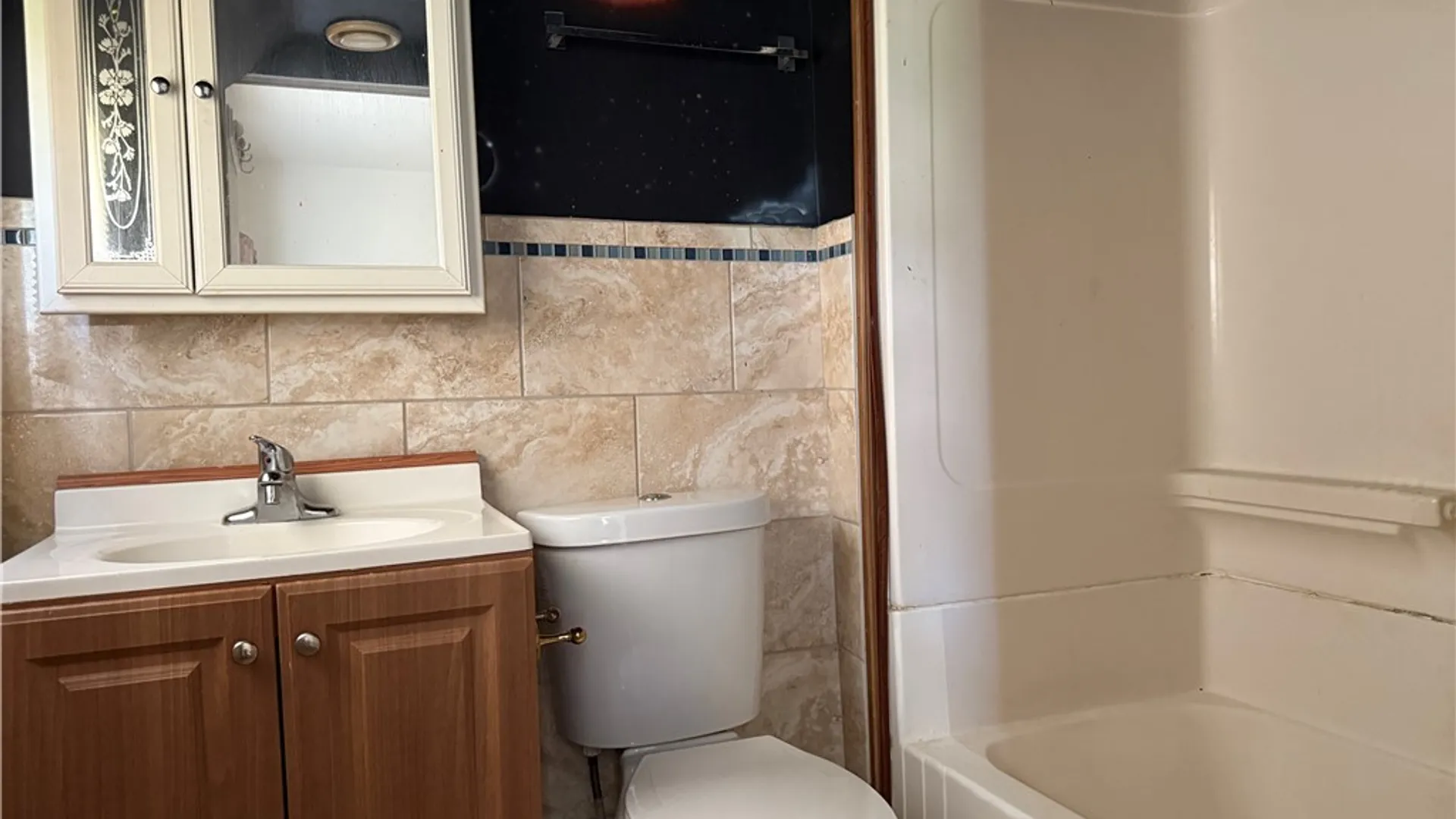 Property at 31 Woltz Avenue, Buffalo, NY 14212 14