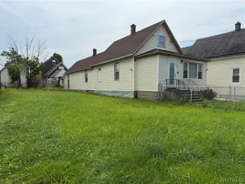 Property at 31 Woltz Avenue, Buffalo, NY 14212