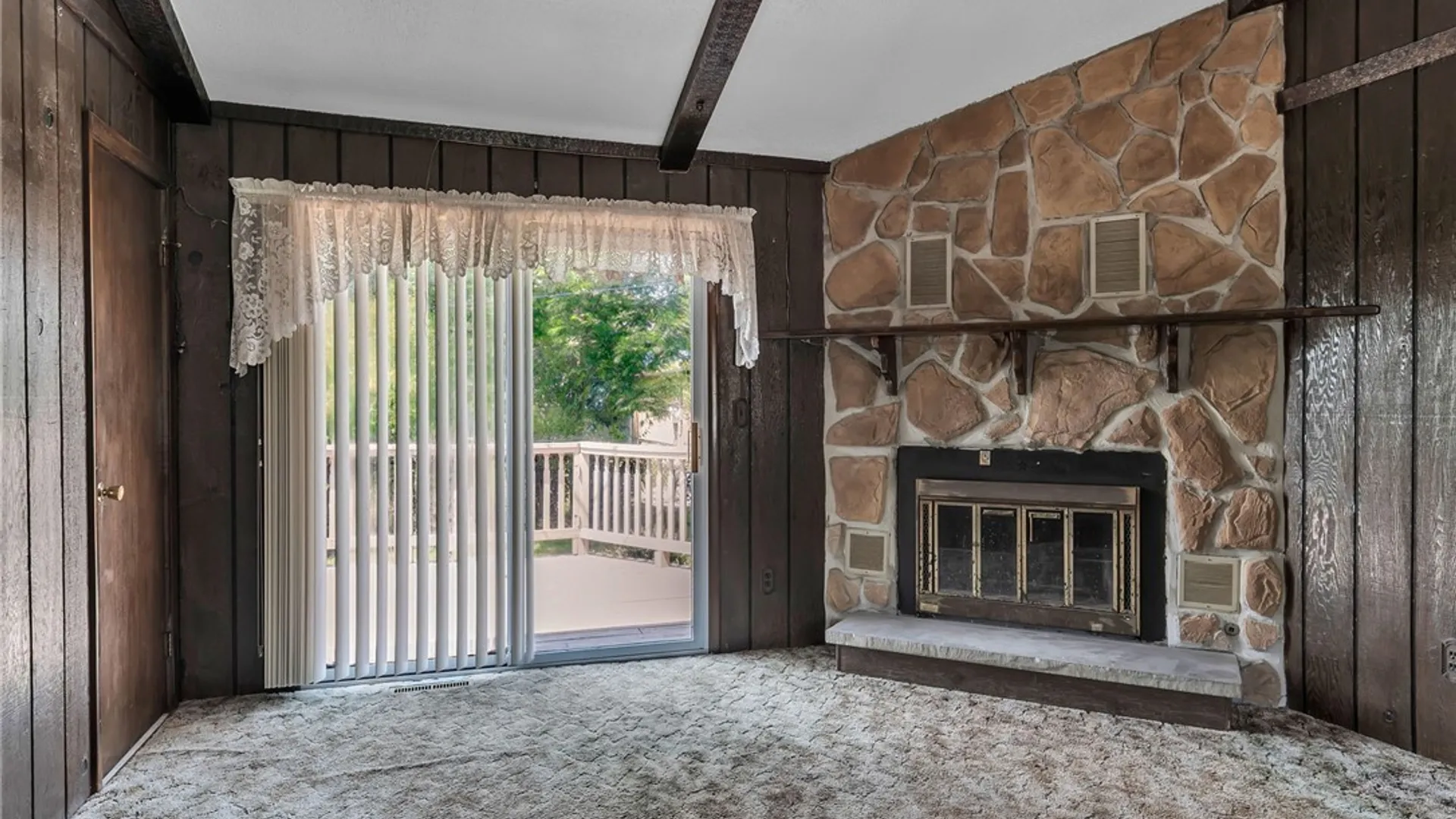 Property at 8 Lois Drive, Cheektowaga, NY 14227 17