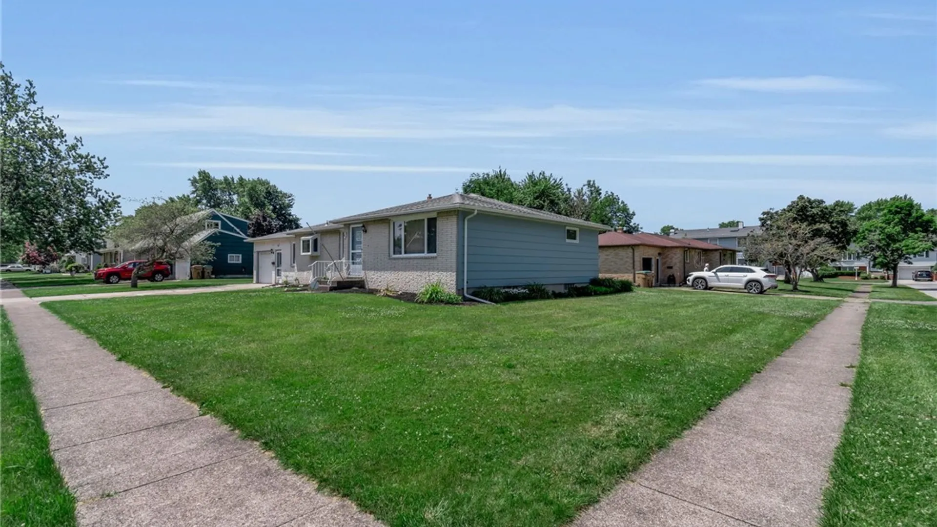 Property at 8 Lois Drive, Cheektowaga, NY 14227 33