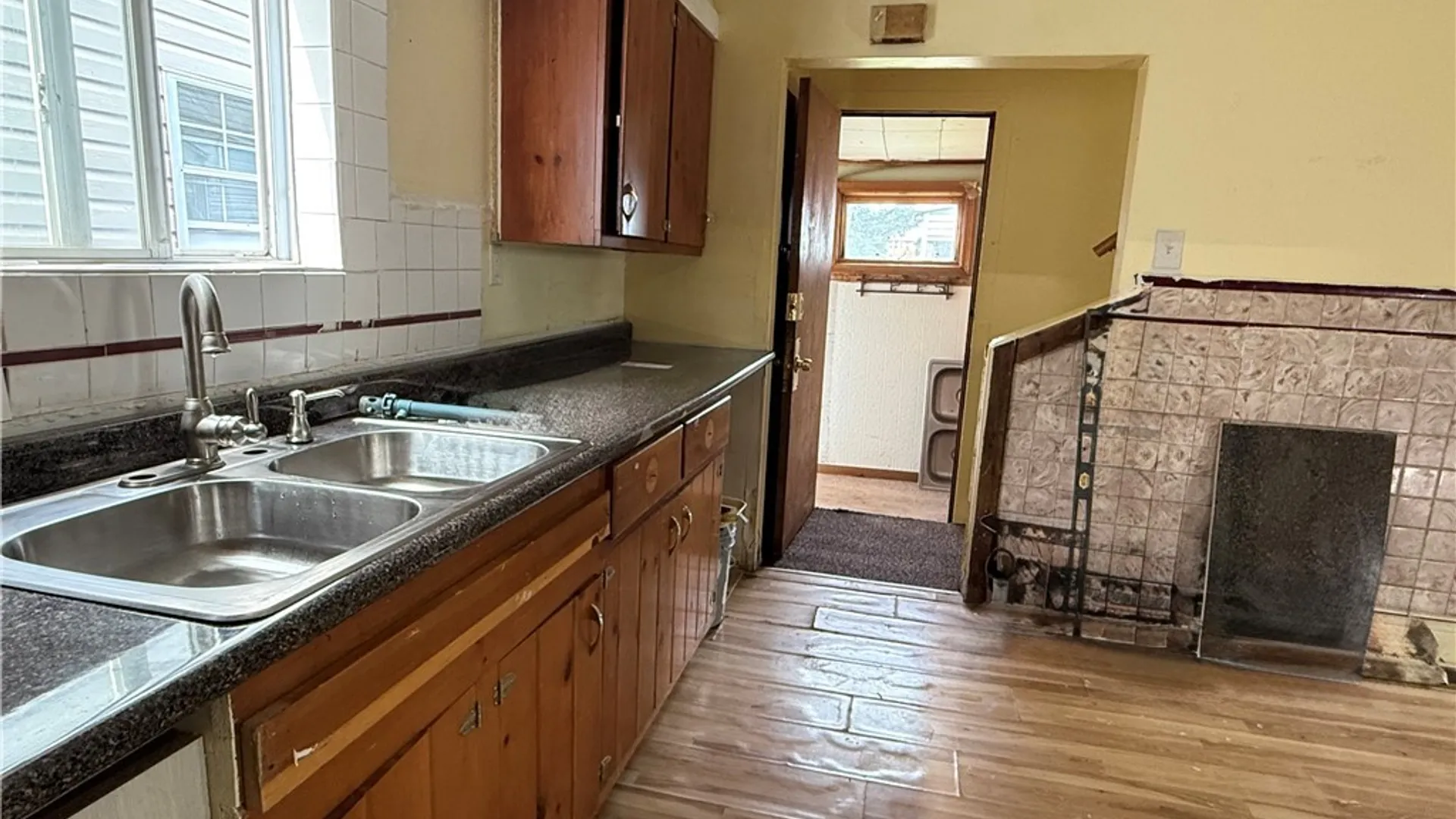 Property at 34 Woltz Avenue, Buffalo, NY 14212 7