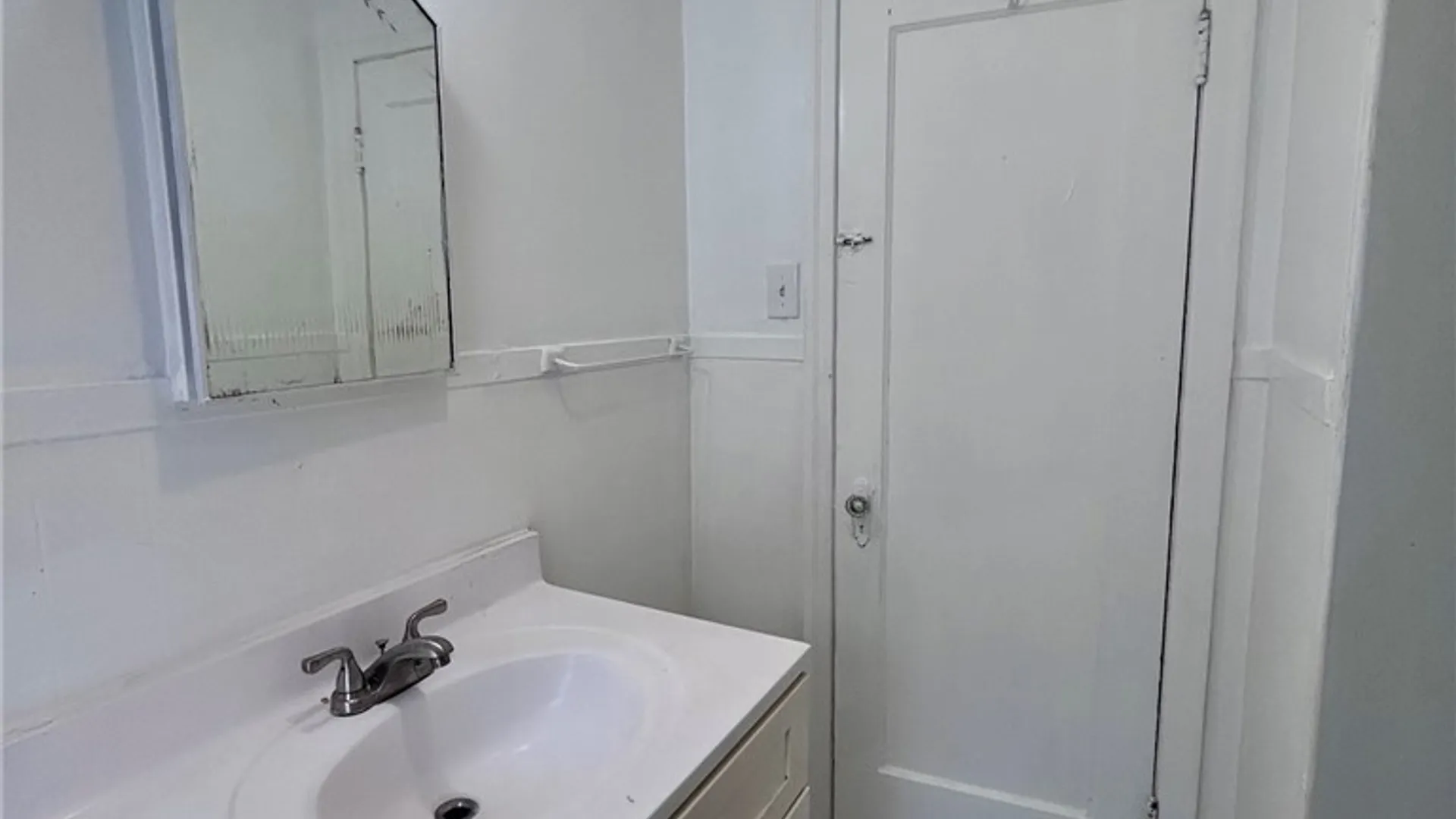 Property at 2405 Grand Avenue, Niagara Falls, NY 14301 12