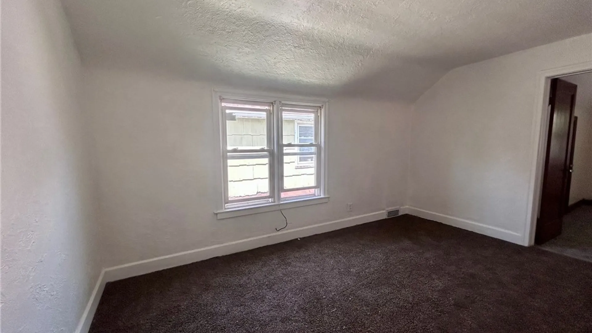 Property at 2405 Grand Avenue, Niagara Falls, NY 14301 3
