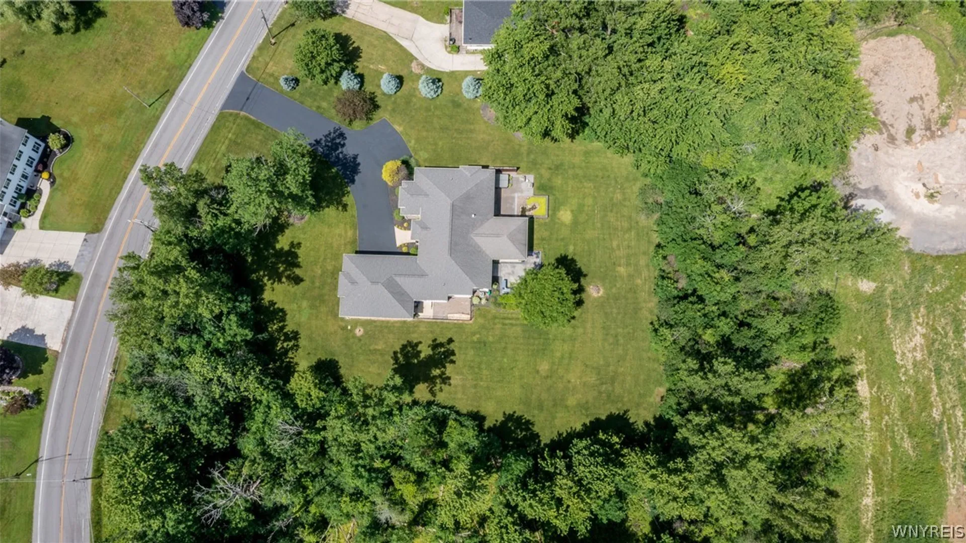 Property at 574 N Ellicott Creek Rd, Amherst, NY 14228 12