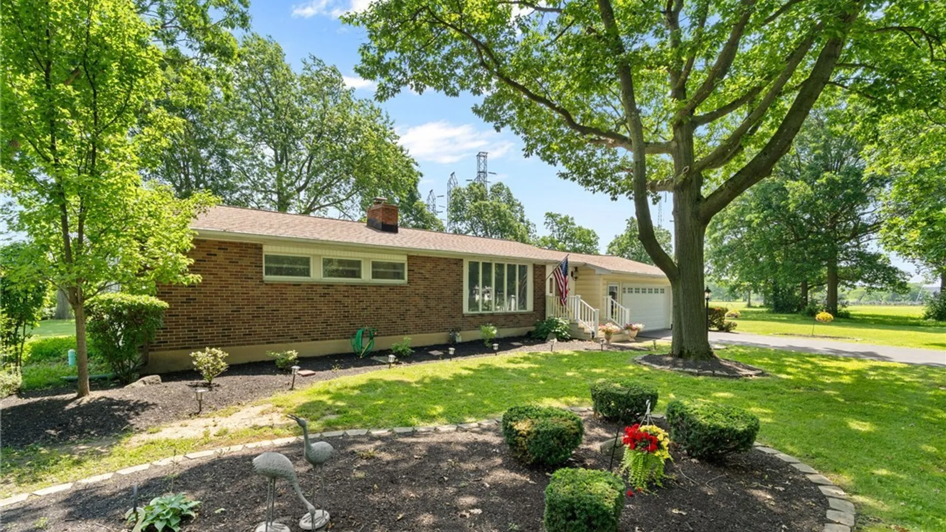 Property at 5437 Elm Drive, Lewiston, NY 14092 4