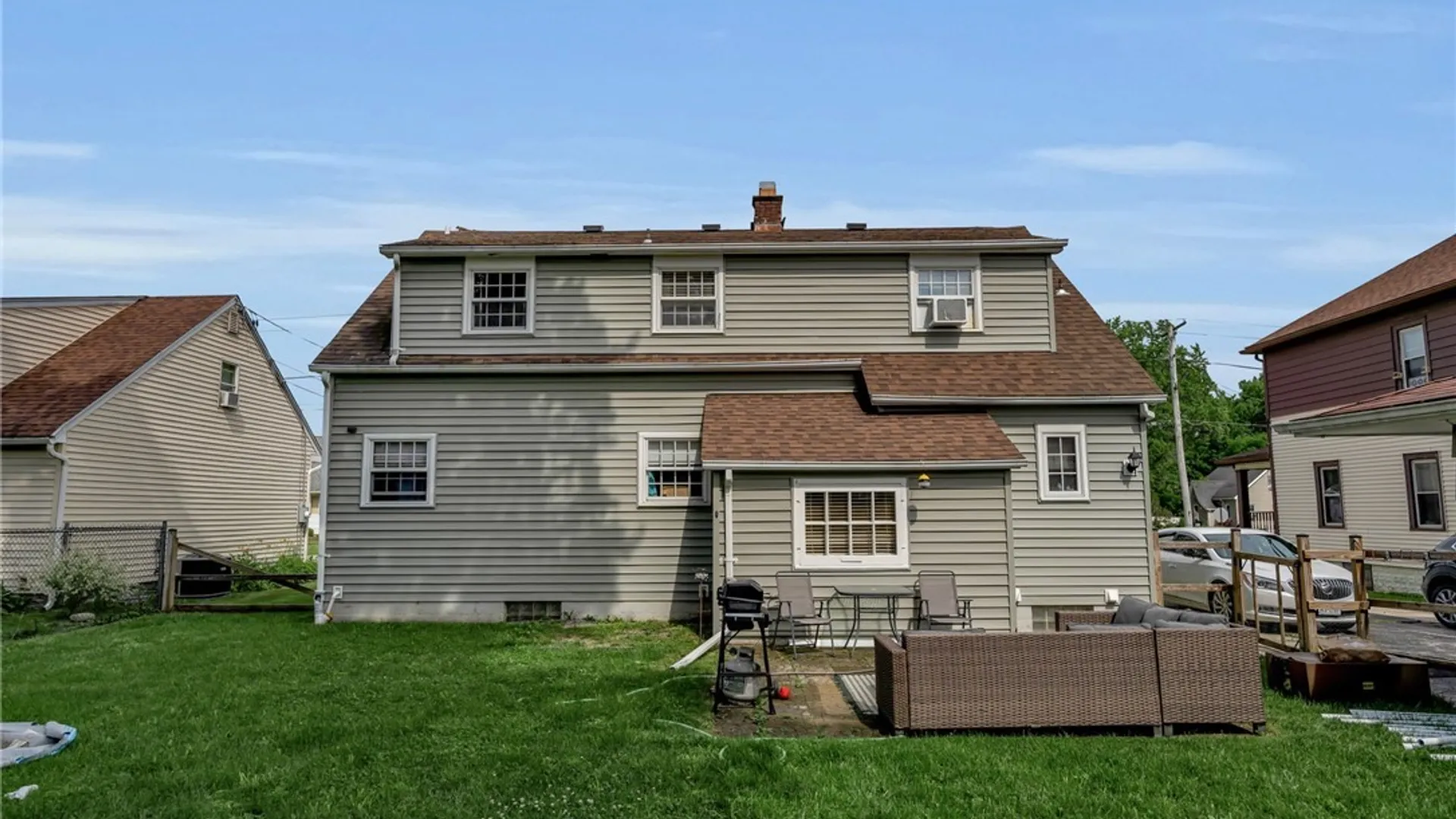 Property at 134 Woodlawn Avenue, Lancaster, NY 14043 34