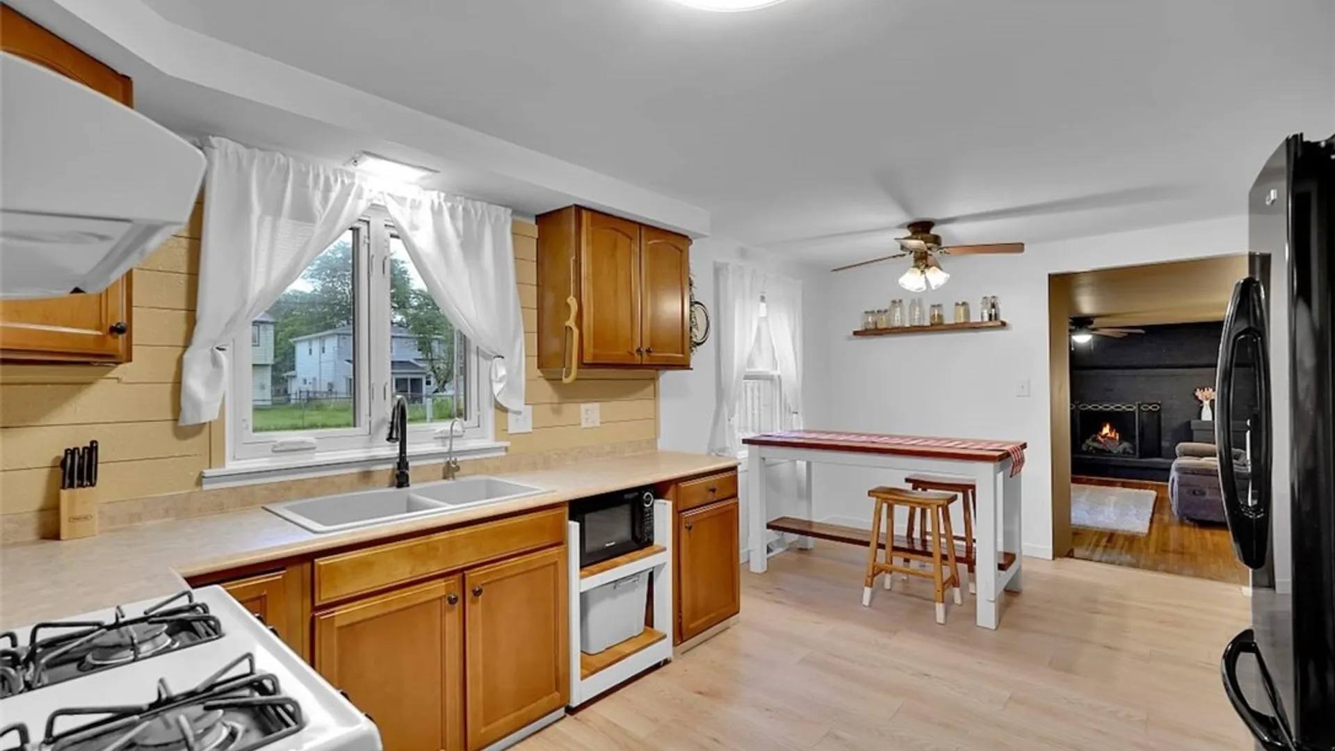 Property at 387 Seabrook Drive, Amherst, NY 14221 16