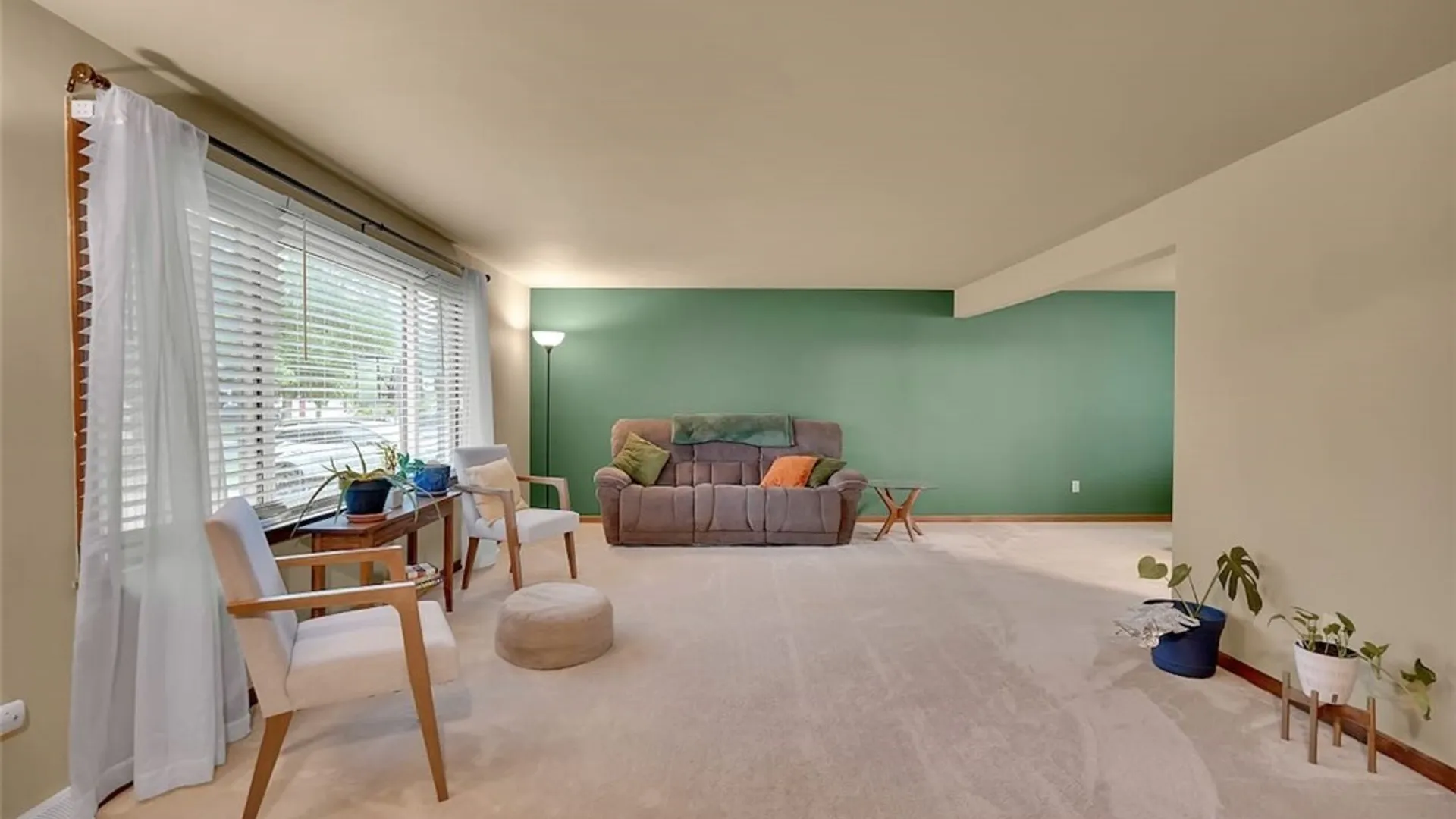 Property at 387 Seabrook Drive, Amherst, NY 14221 4