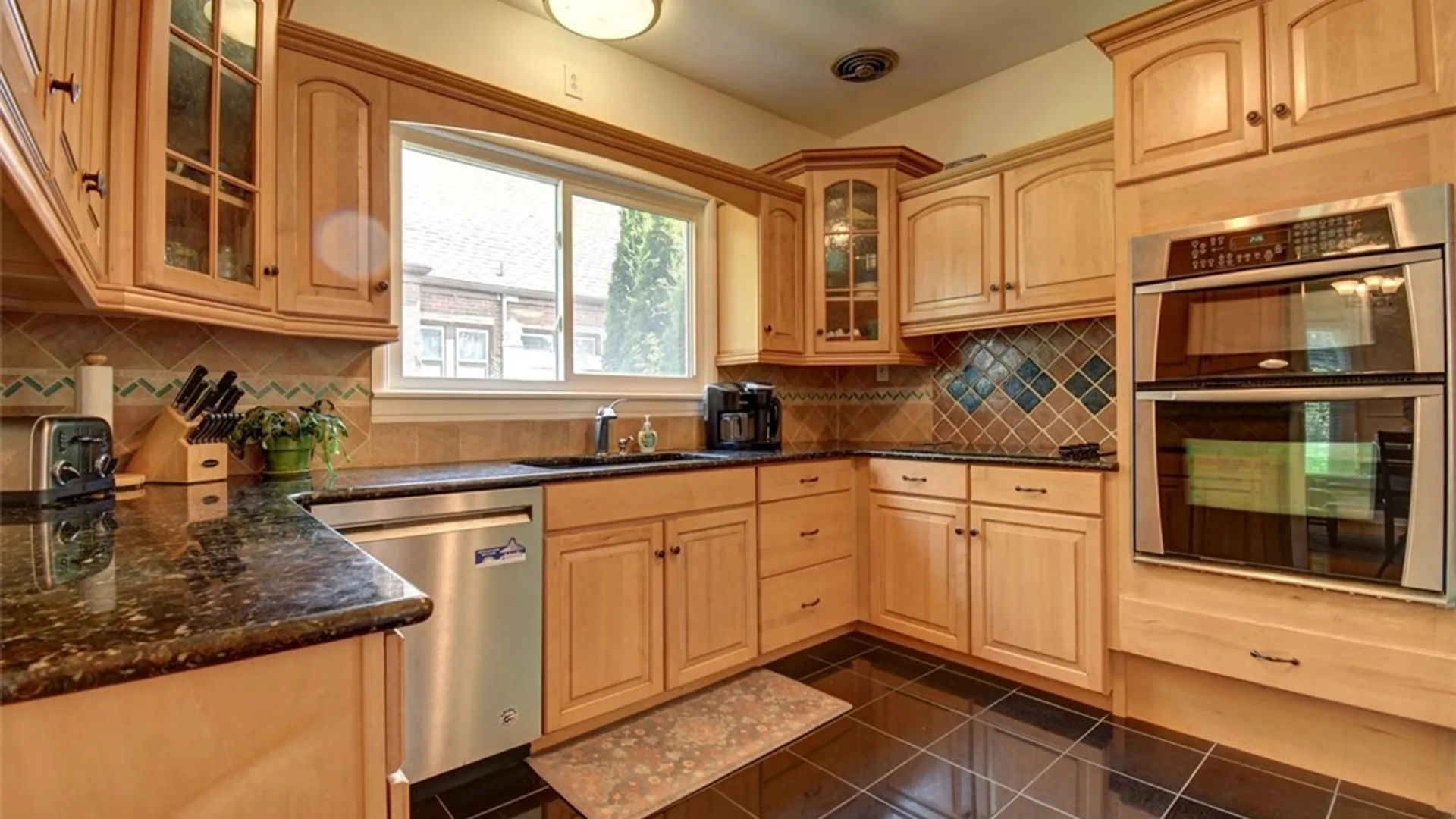 Property at 703 Maple Avenue, Niagara Falls, NY 14305 19