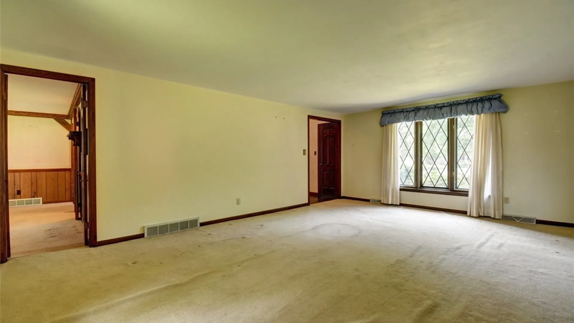Property at 239 Wood Acres Drive, Amherst, NY 14051 10