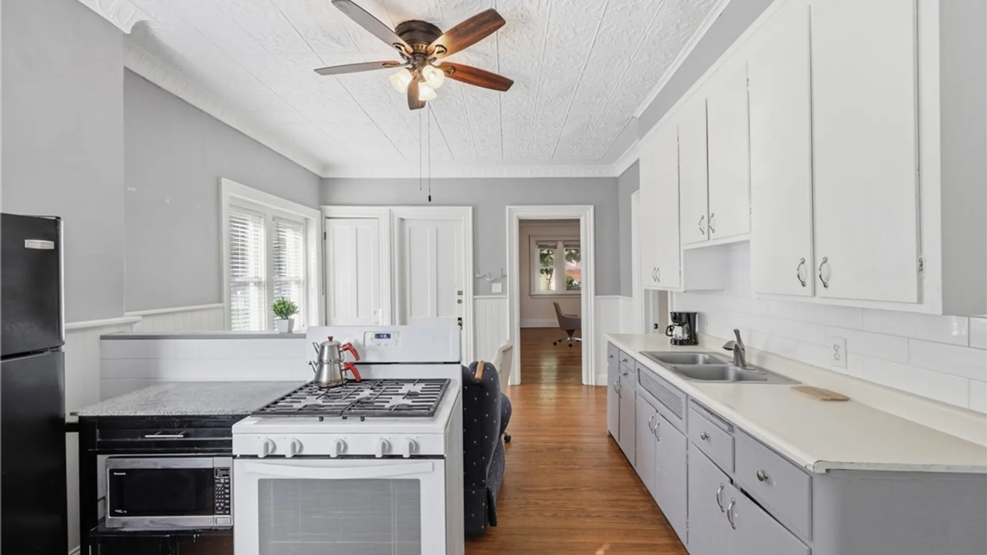 Property at 64 Prospect Avenue, Buffalo, NY 14201 4