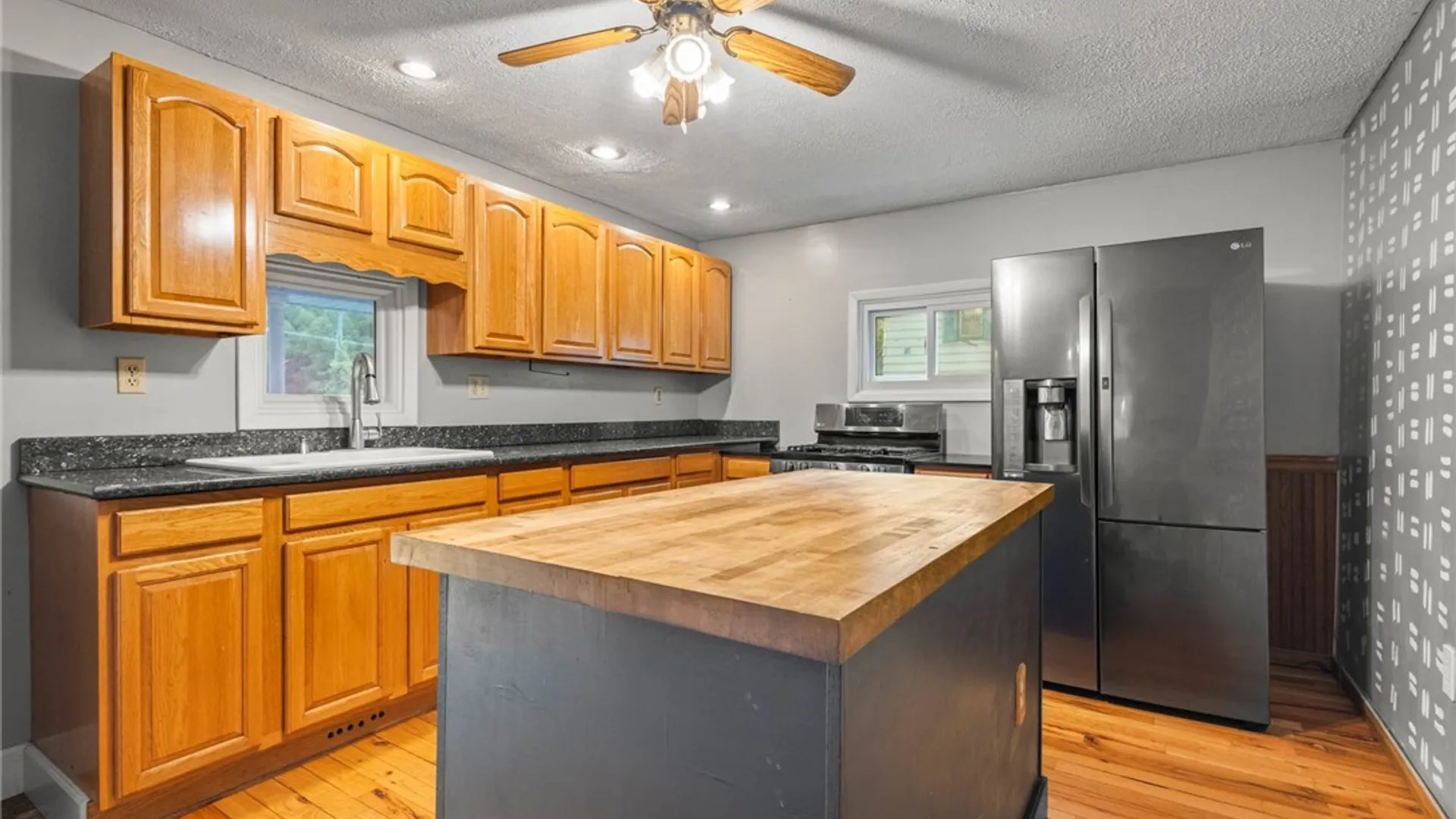 Property at 6506 Fox Place Road, Stafford, NY 14525 7