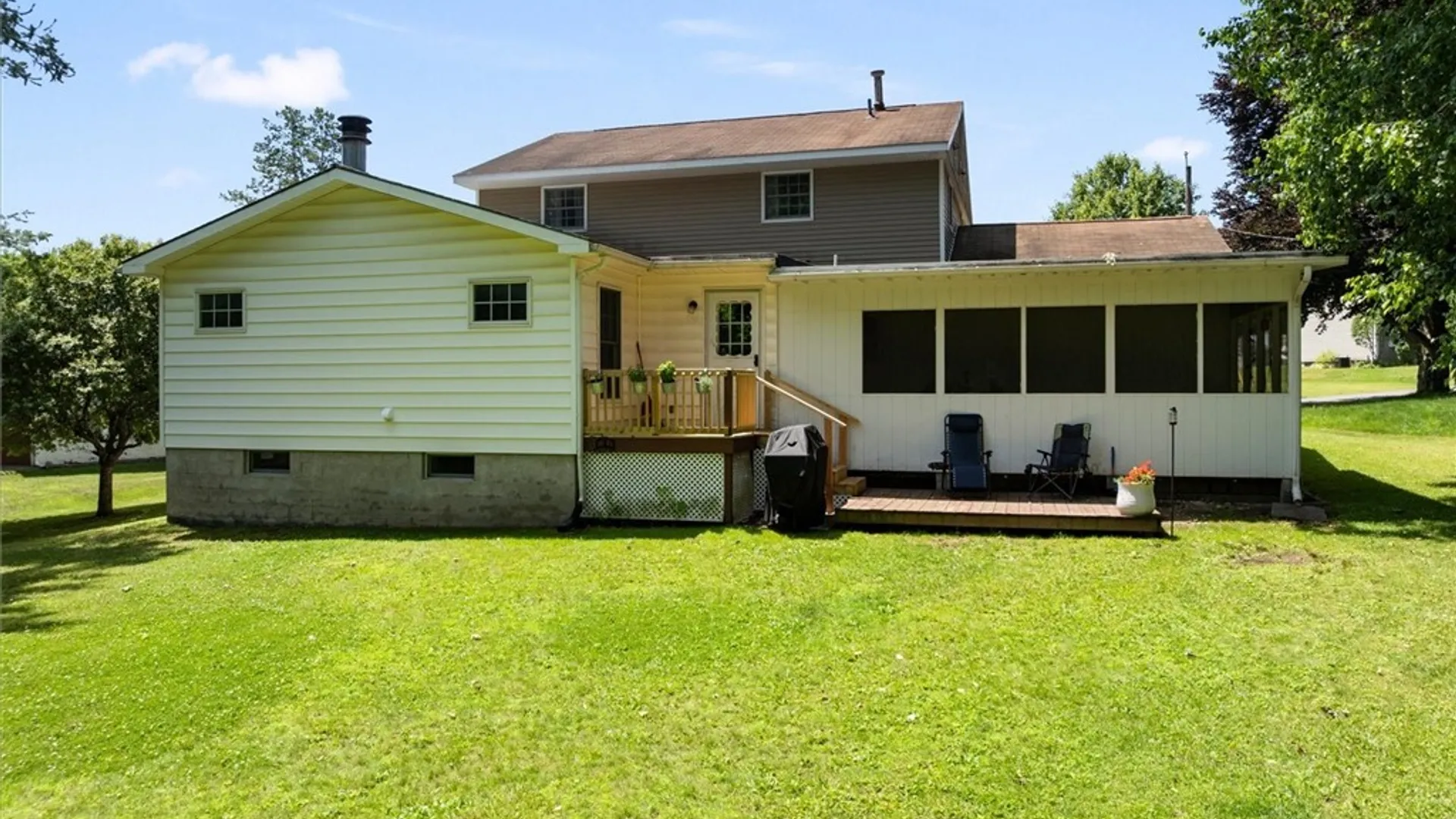 Property at 13 Balsam Circle, Whitestown, NY 13492 3
