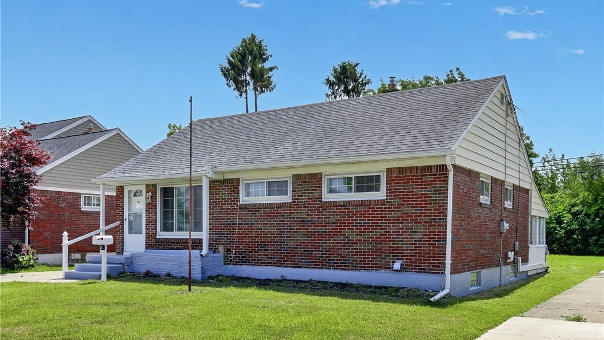 Property at 175 Nokomis Parkway, Cheektowaga, NY 14225 4