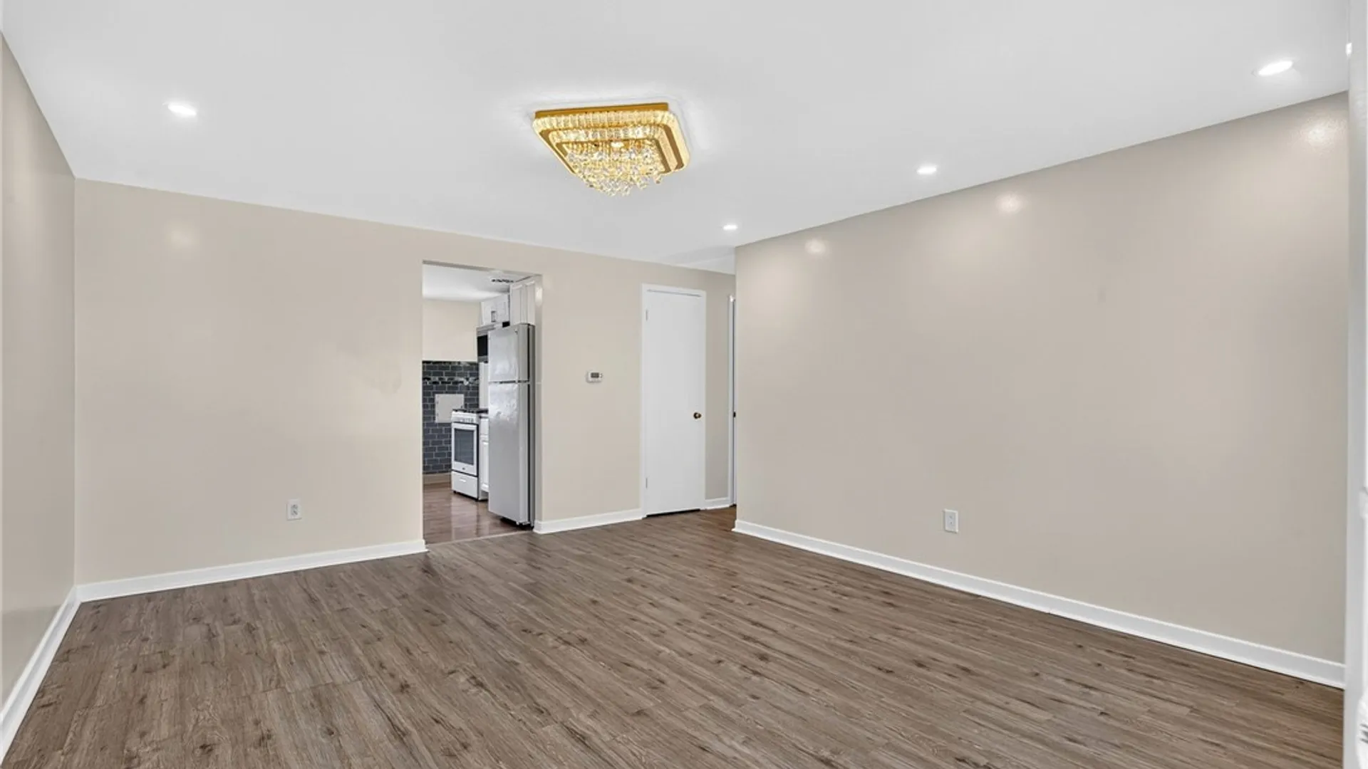 Property at 175 Nokomis Parkway, Cheektowaga, NY 14225 9
