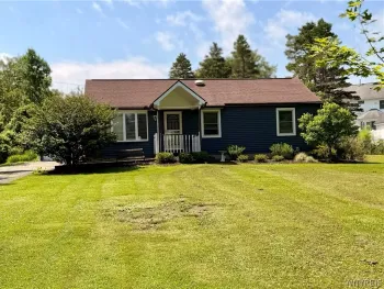 Property at 6975 Michael Road, Orchard Park, NY 14127