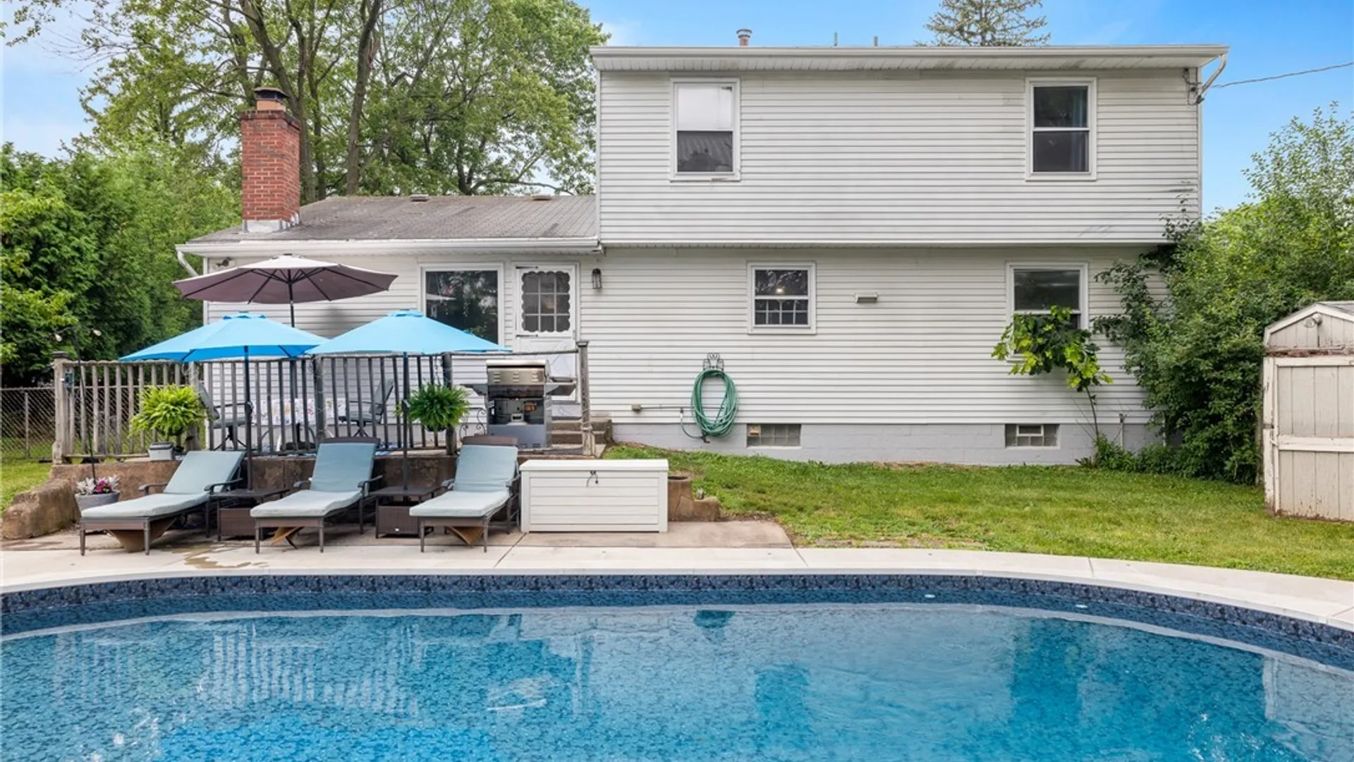 Property at 147 N Linden Street, Amherst, NY 14221 9