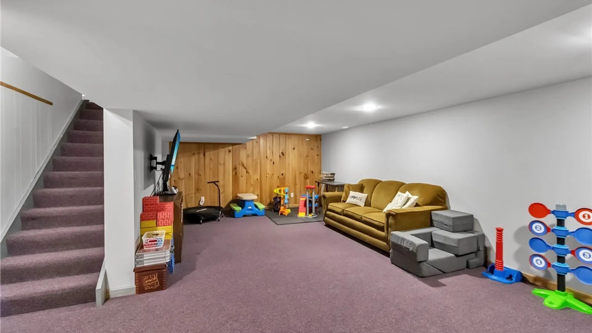Property at 49 Ruby Lane, Amherst, NY 14051 26