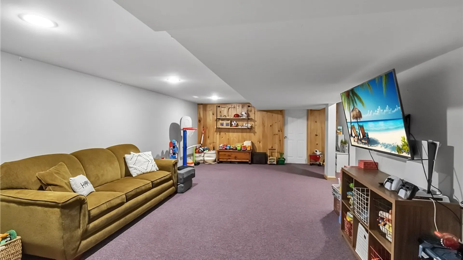 Property at 49 Ruby Lane, Amherst, NY 14051 27