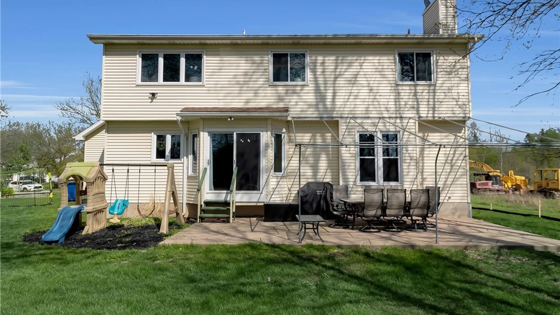 Property at 49 Ruby Lane, Amherst, NY 14051 32