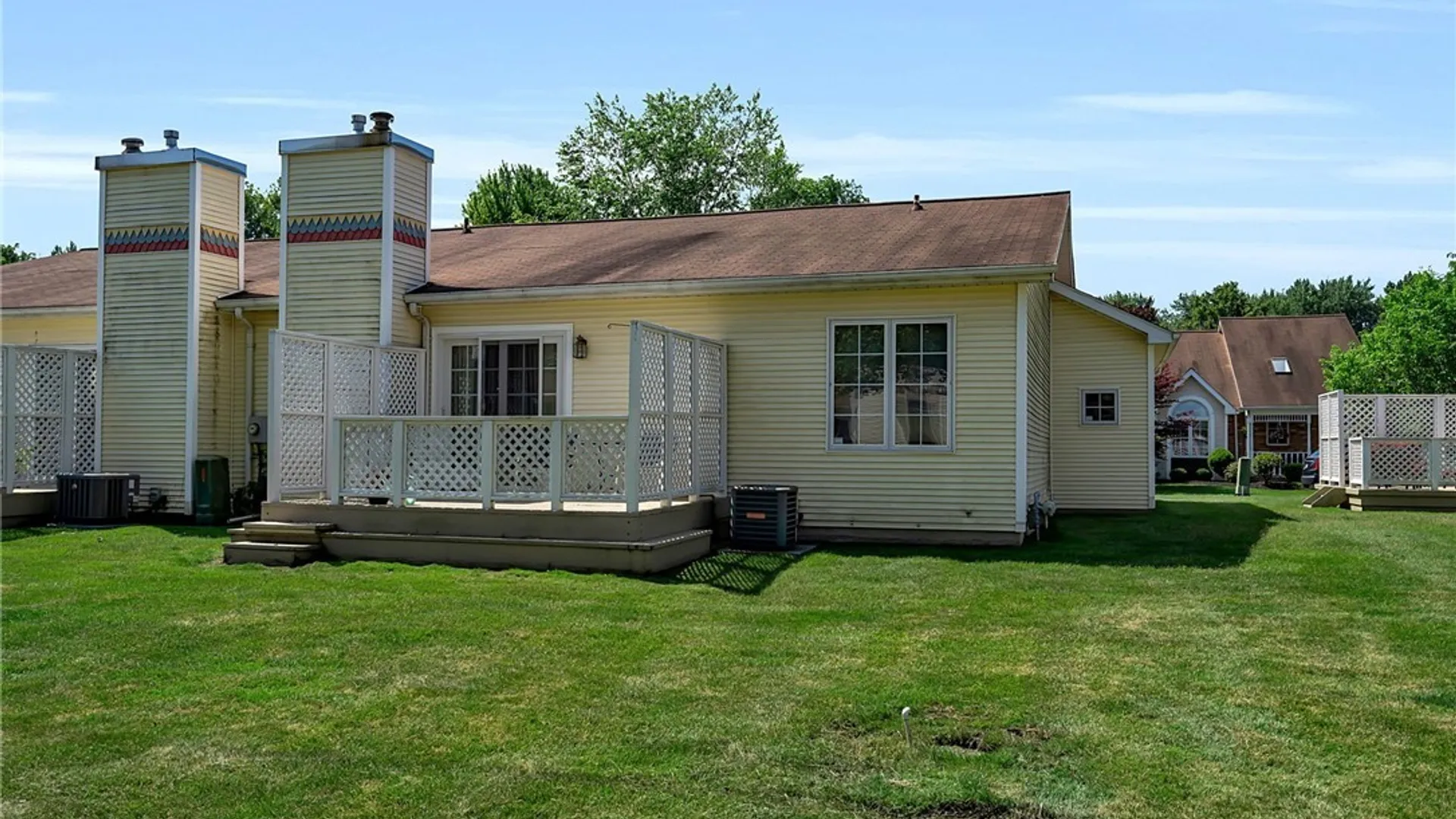 Property at 8 Bird Walk Lane, Amherst, NY 14221 34