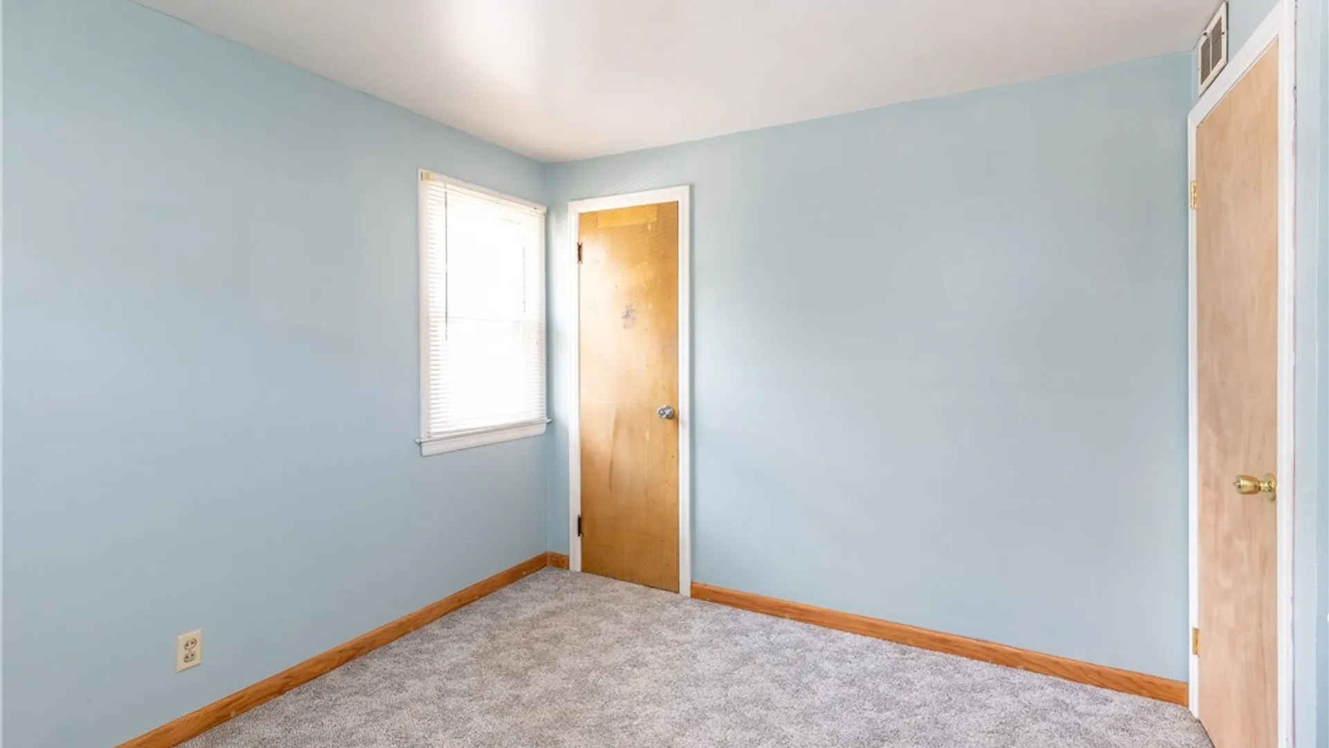 Property at 420 Wendel Avenue, Tonawanda, NY 14223 17