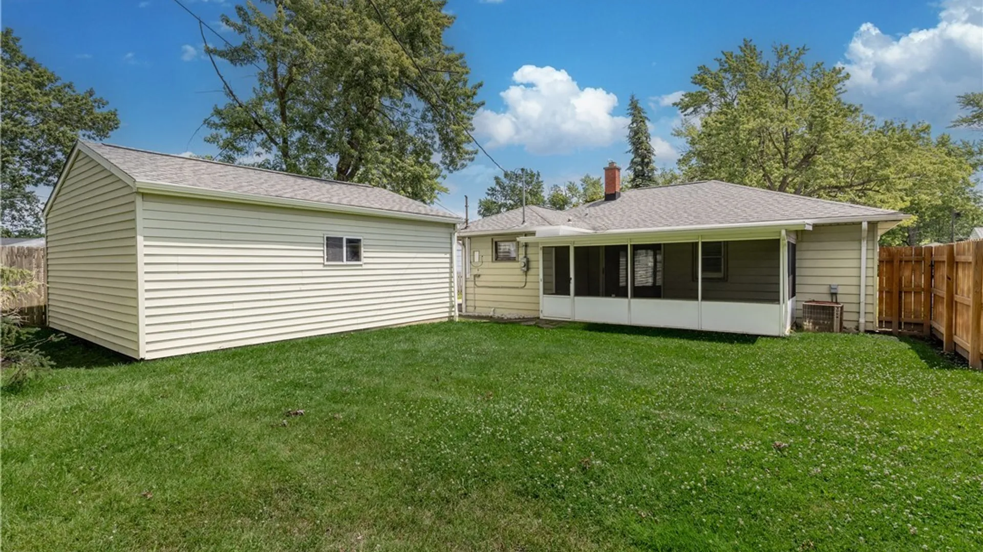Property at 420 Wendel Avenue, Tonawanda, NY 14223 22