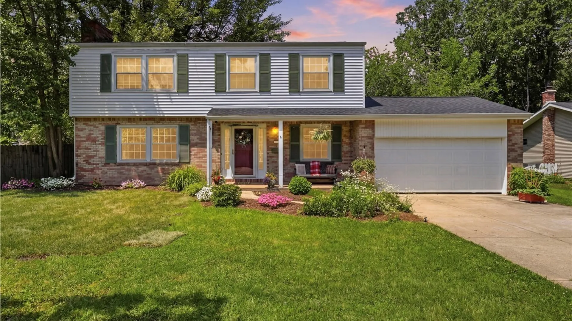 Property at 6 Chestnut Hill Lane, Amherst, NY 14221 2
