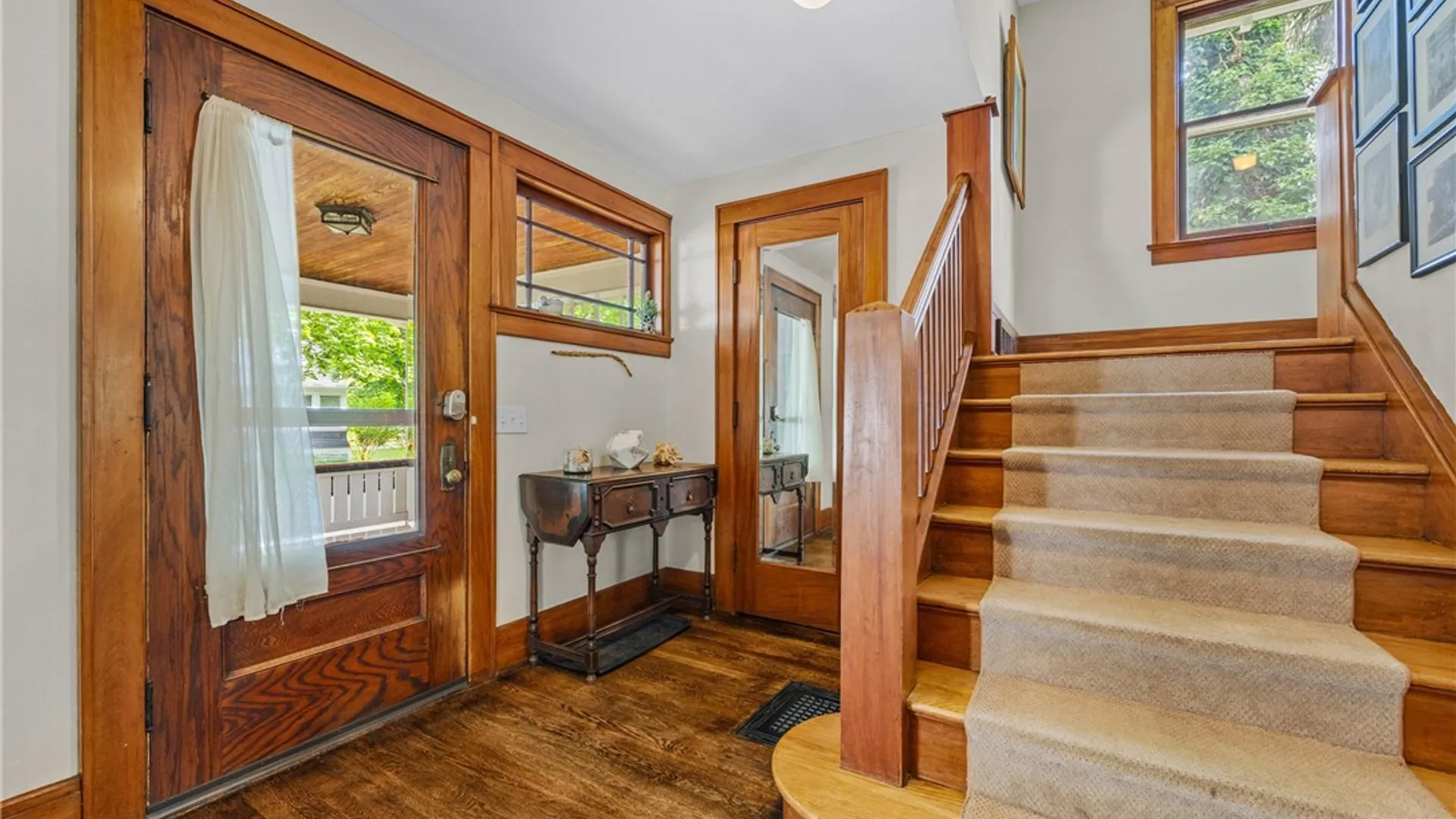 Property at 17 Washington Avenue, Pittsford, NY 14534 5