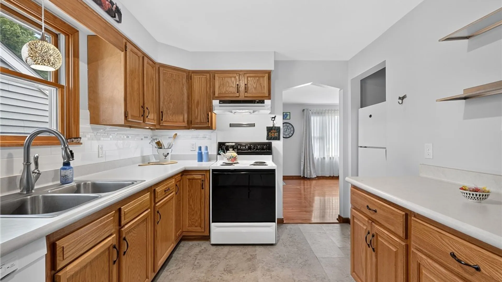 Property at 9920 Moschel Court, Niagara Falls, NY 14304 14