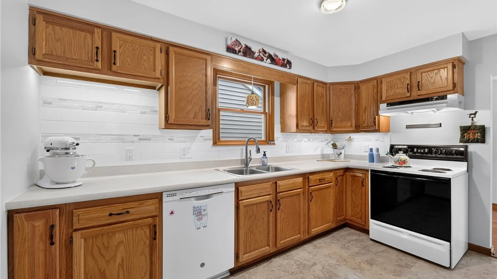 Property at 9920 Moschel Court, Niagara Falls, NY 14304 17