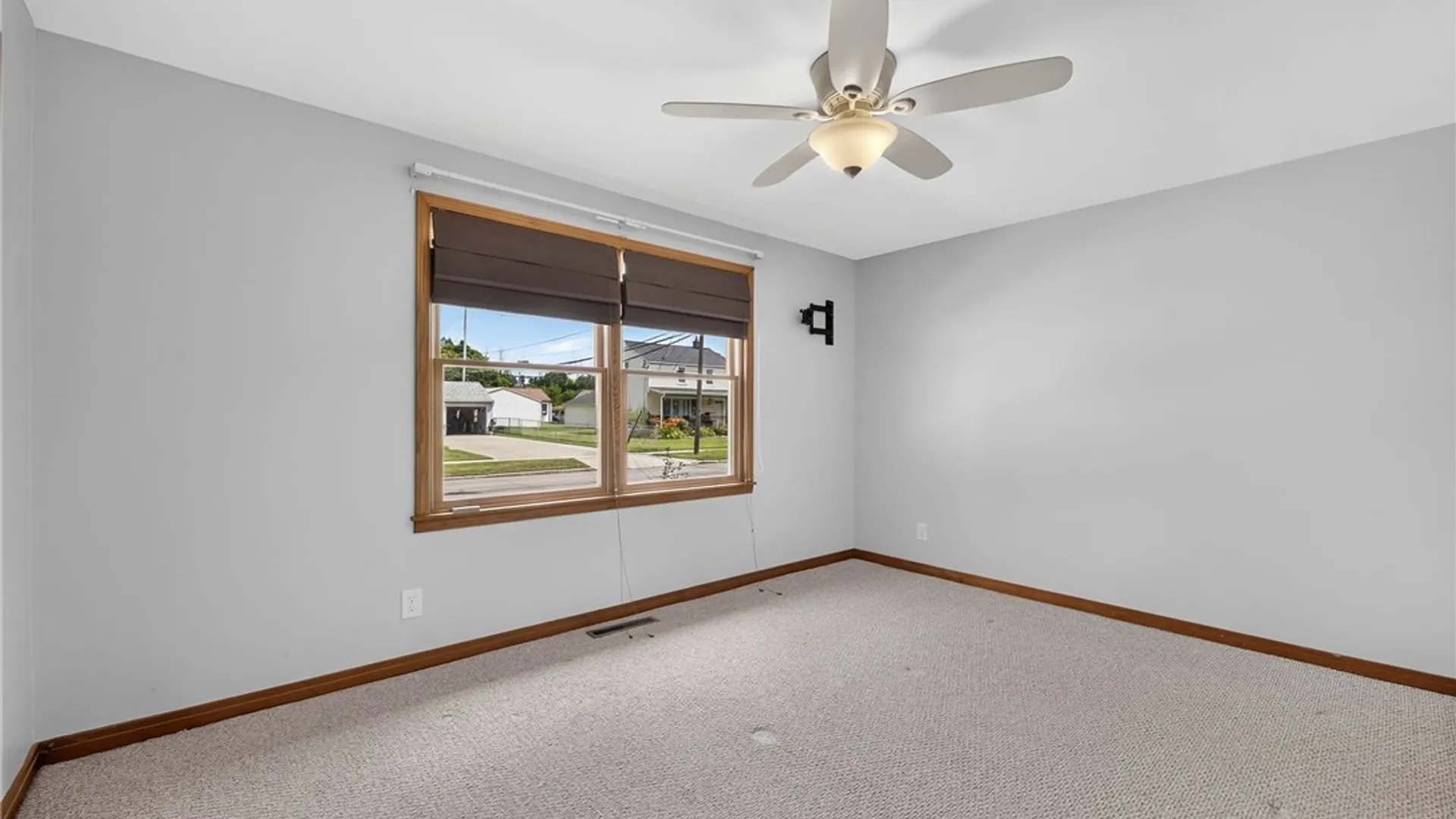 Property at 9920 Moschel Court, Niagara Falls, NY 14304 25