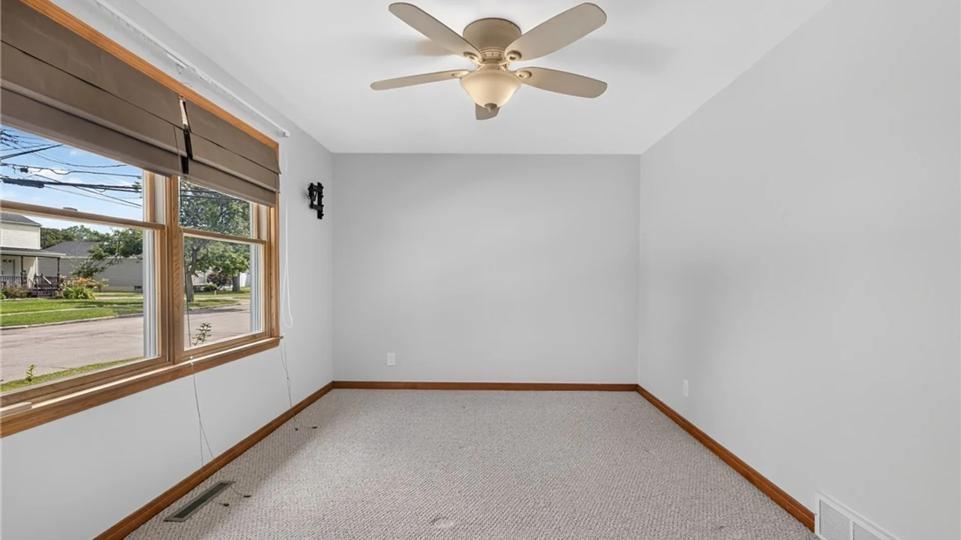 Property at 9920 Moschel Court, Niagara Falls, NY 14304 26