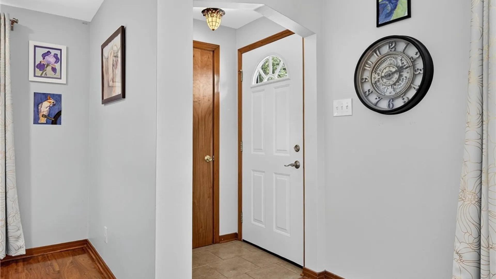 Property at 9920 Moschel Court, Niagara Falls, NY 14304 4