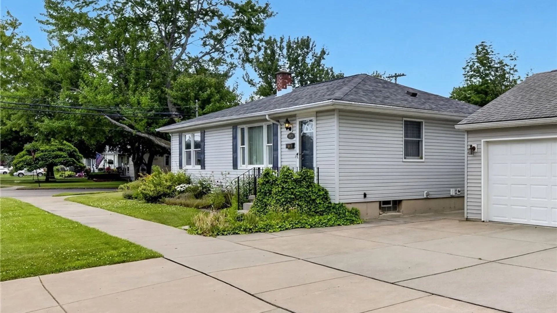 Property at 9920 Moschel Court, Niagara Falls, NY 14304 45